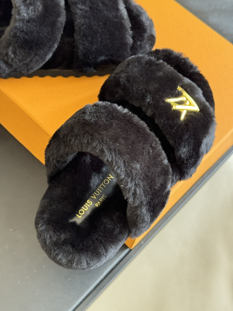 Louis Vuitton Slippers